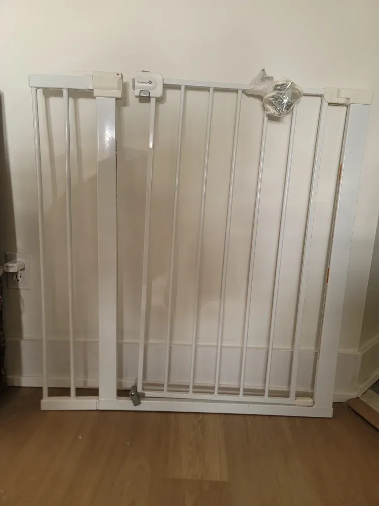 Safety 1st Baby Gate