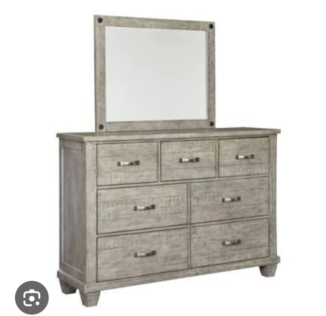 Ashley Naydell Queen Bed with Dresser & Mirror - photo 2