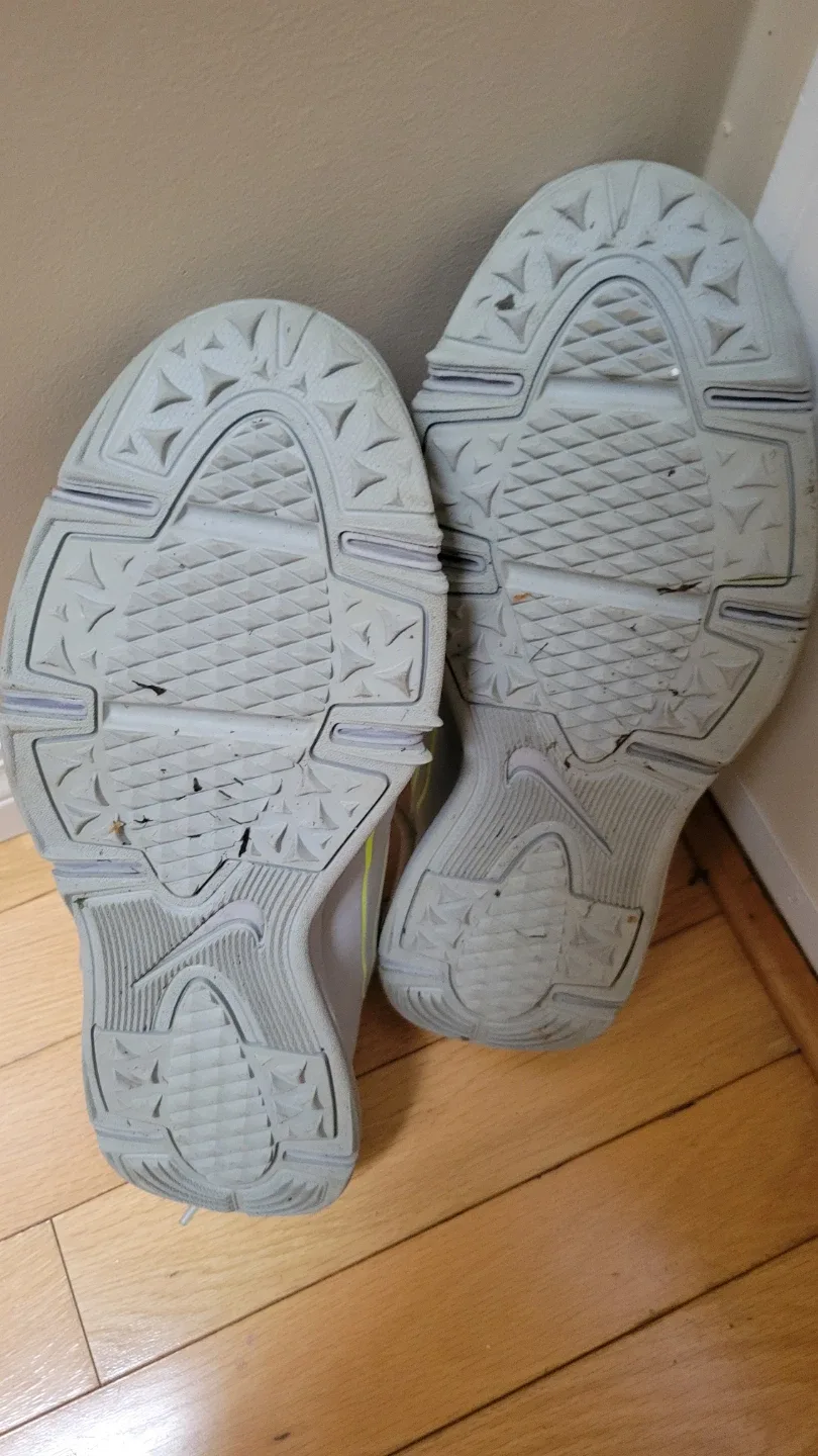 Nike Comfy Men's Running / Walking Shoes Size11 GoodCondition image indicator(4)