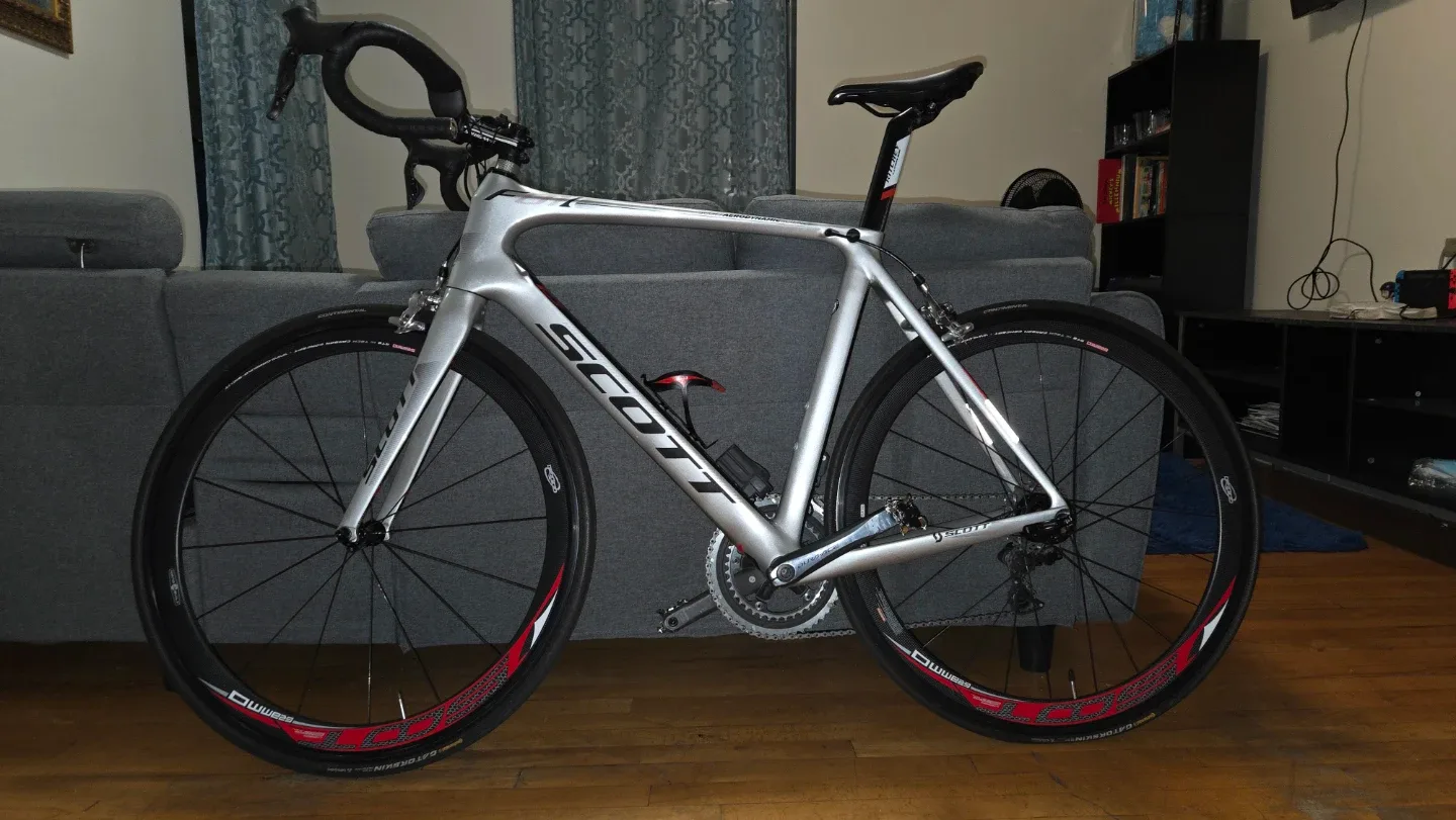 Scott Foil – Carbon Fiber, Dura-Ace Di2 image indicator(2)