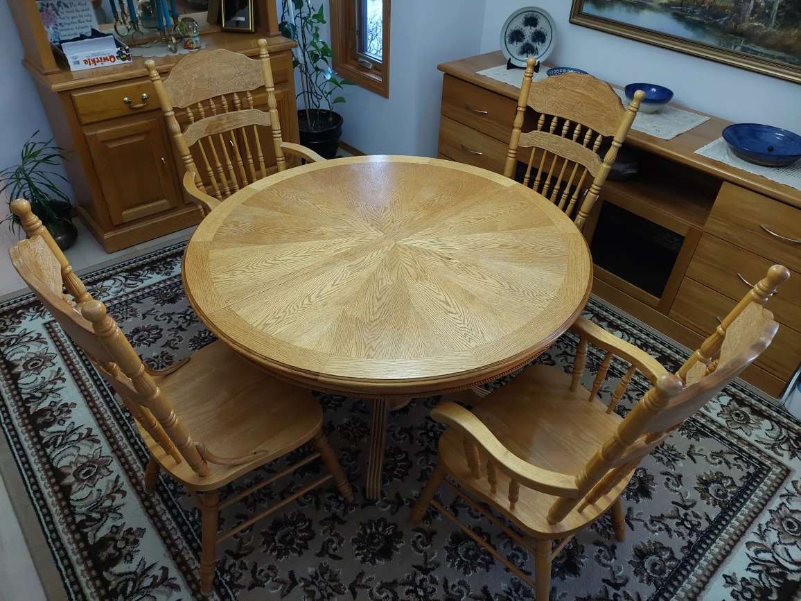Pending Oak Dining Table with 6 Chairs - photo 2