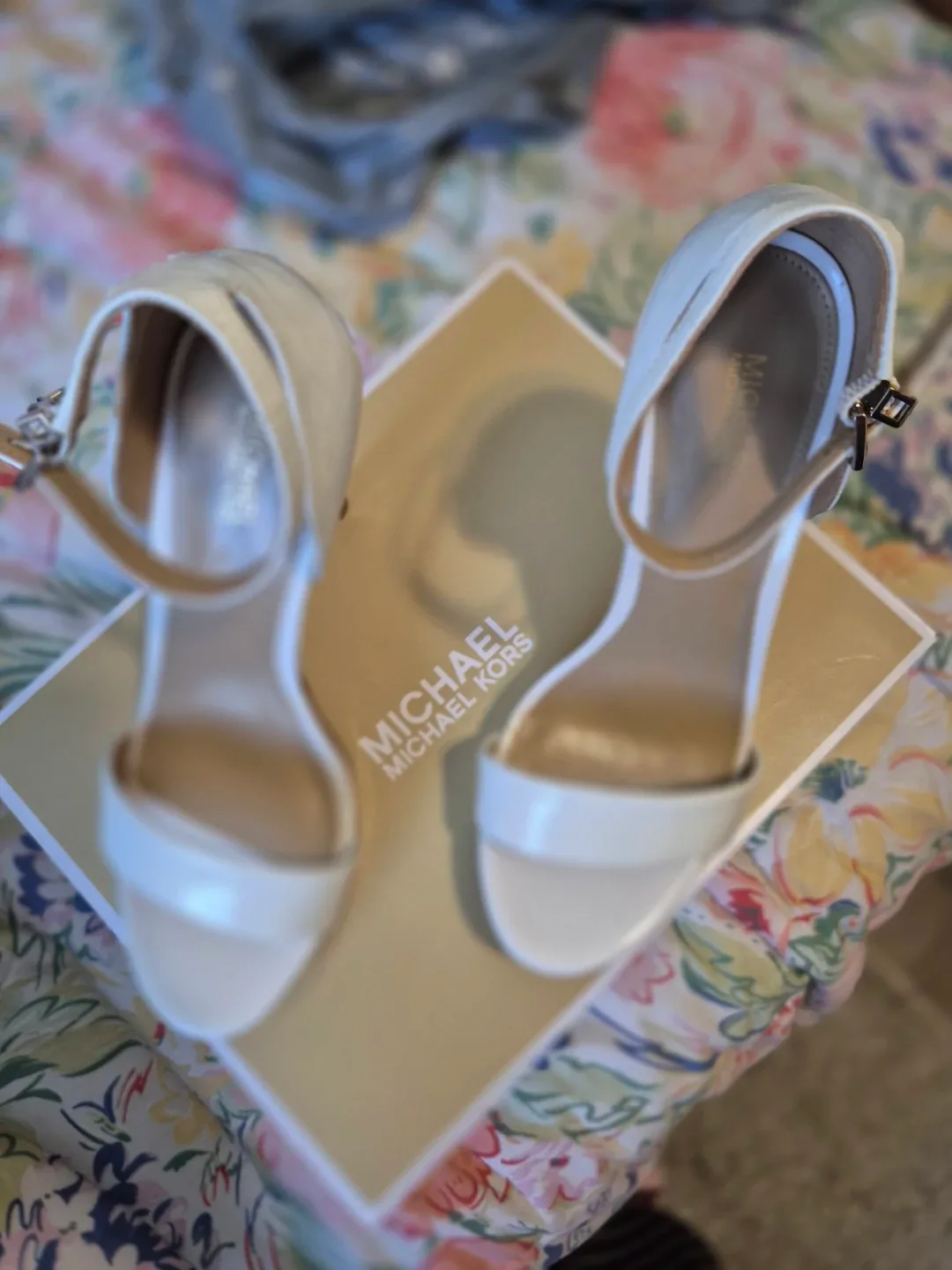 Michael Kors White Heels - Size 6.5