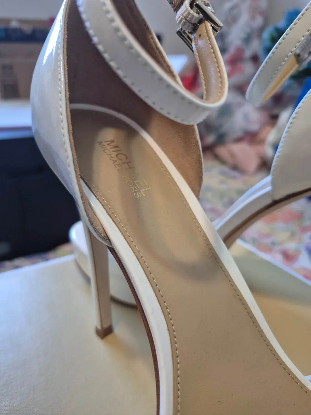 Michael Kors White Heels - Size 6.5 image indicator(2)