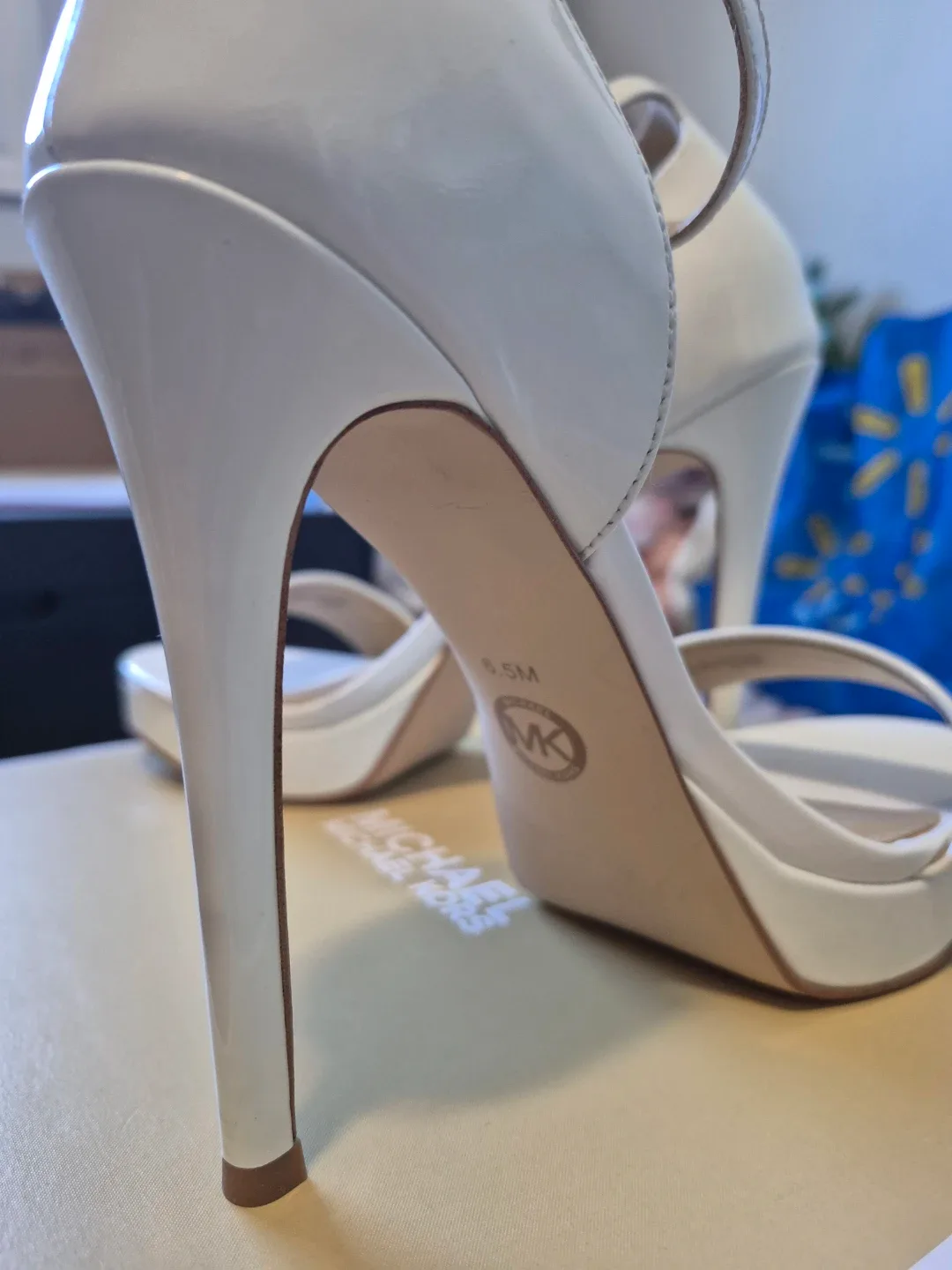 Michael Kors White Heels - Size 6.5 image indicator(5)