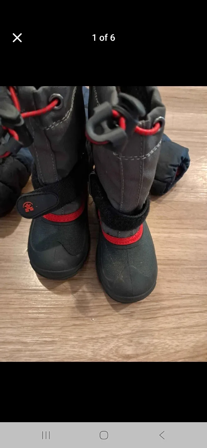 Kamik Kids' Snow Boots & Nike Puffer Jacket - Size 10 & XS image indicator(3)