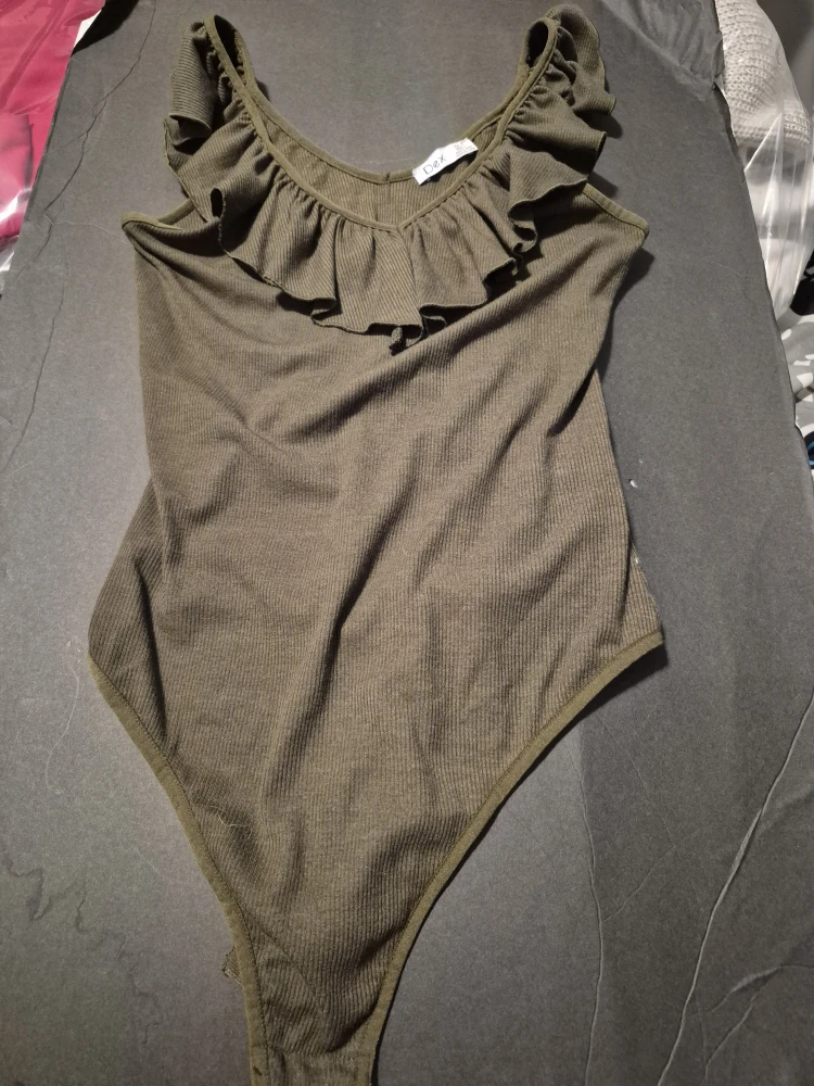 H&M Beige Bodysuit - Size M - photo 3