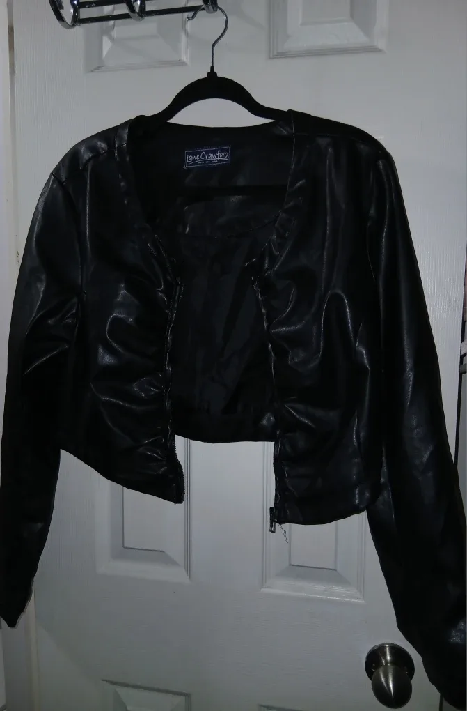 Lane Crawford Black Faux Leather Cropped Jacket - large