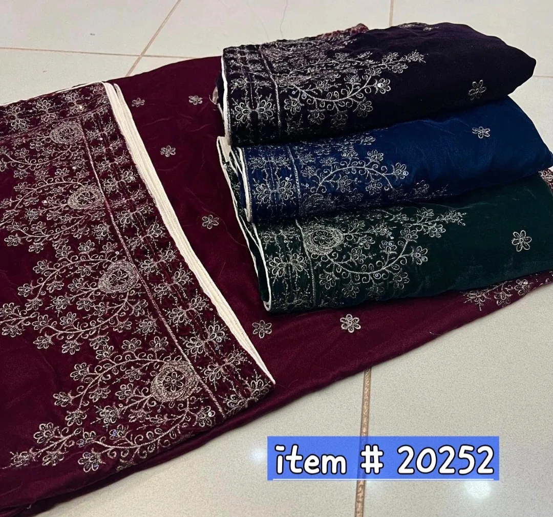 Embroidered Velvet Shawl image indicator(2)