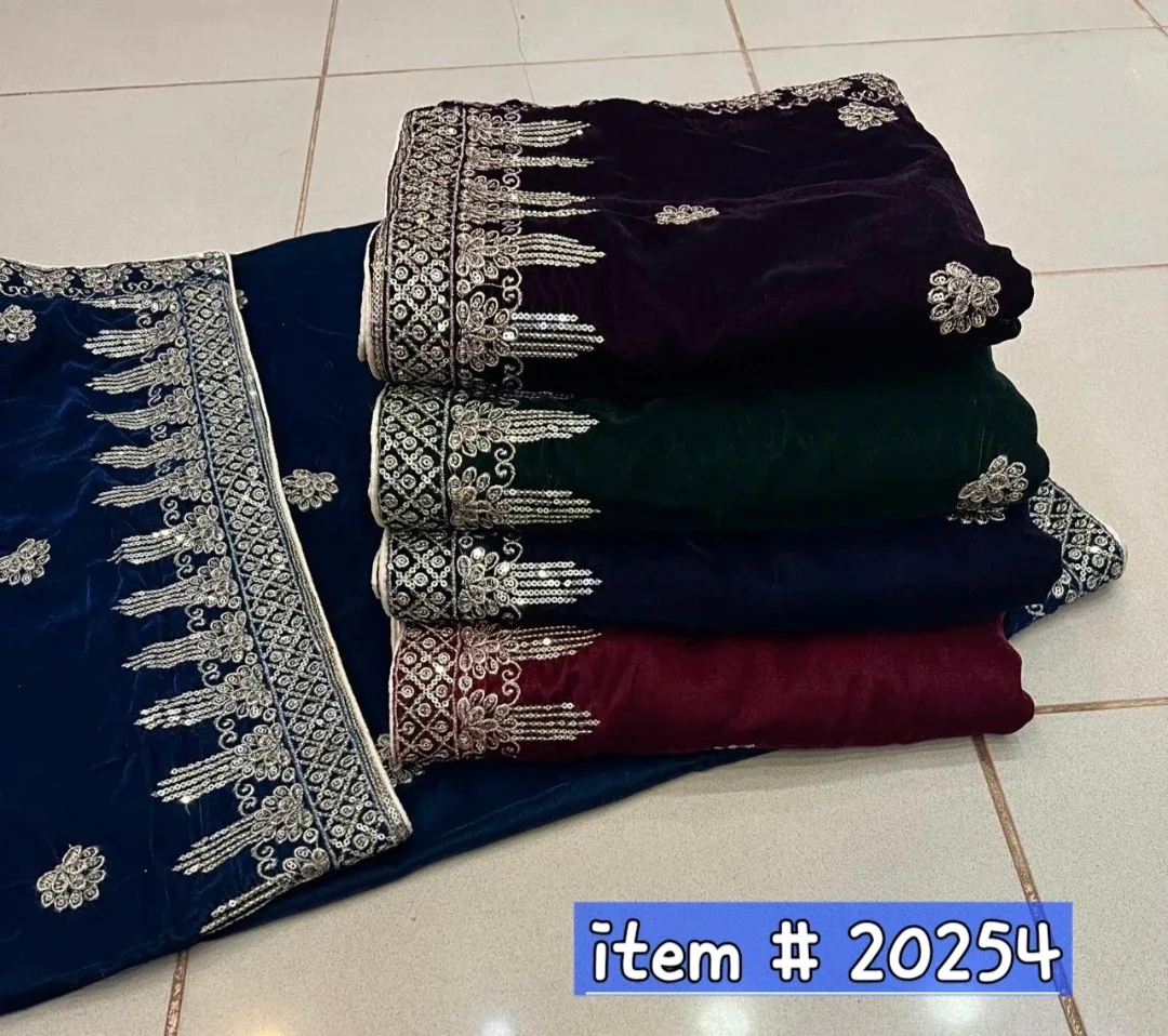 Embroidered Velvet Shawl image indicator(4)