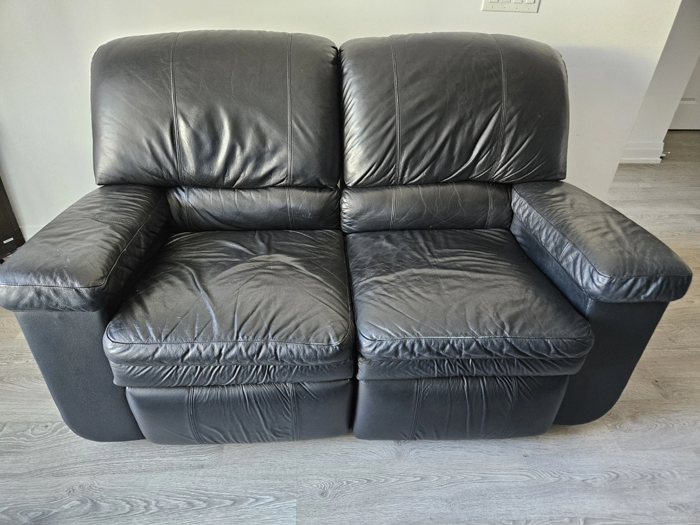 Black Leather Loveseat Recliner