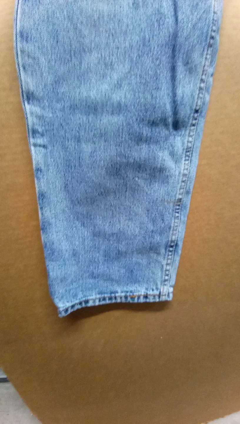 Levi's 550 Jeans - Size 31x30 image indicator(2)