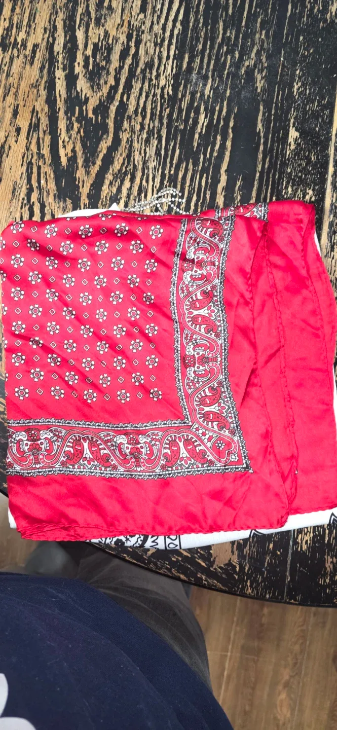 Black Bandana with White Paisley Design image indicator(2)