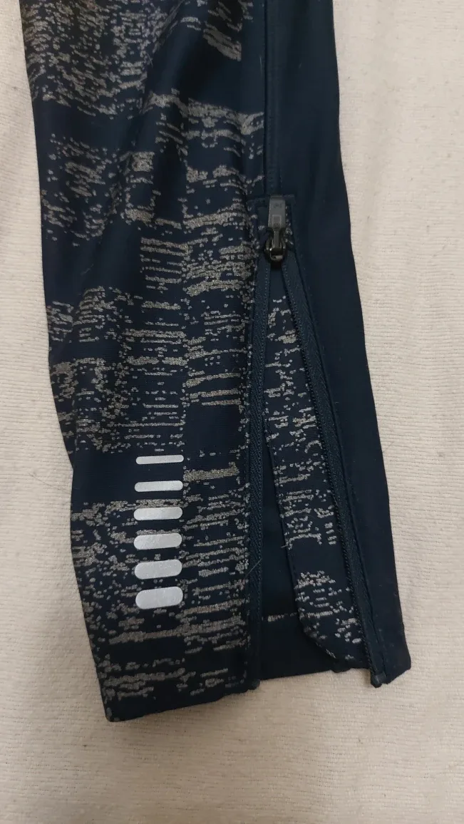 Under Armour HeatGear Compression Leggings - XS image indicator(6)