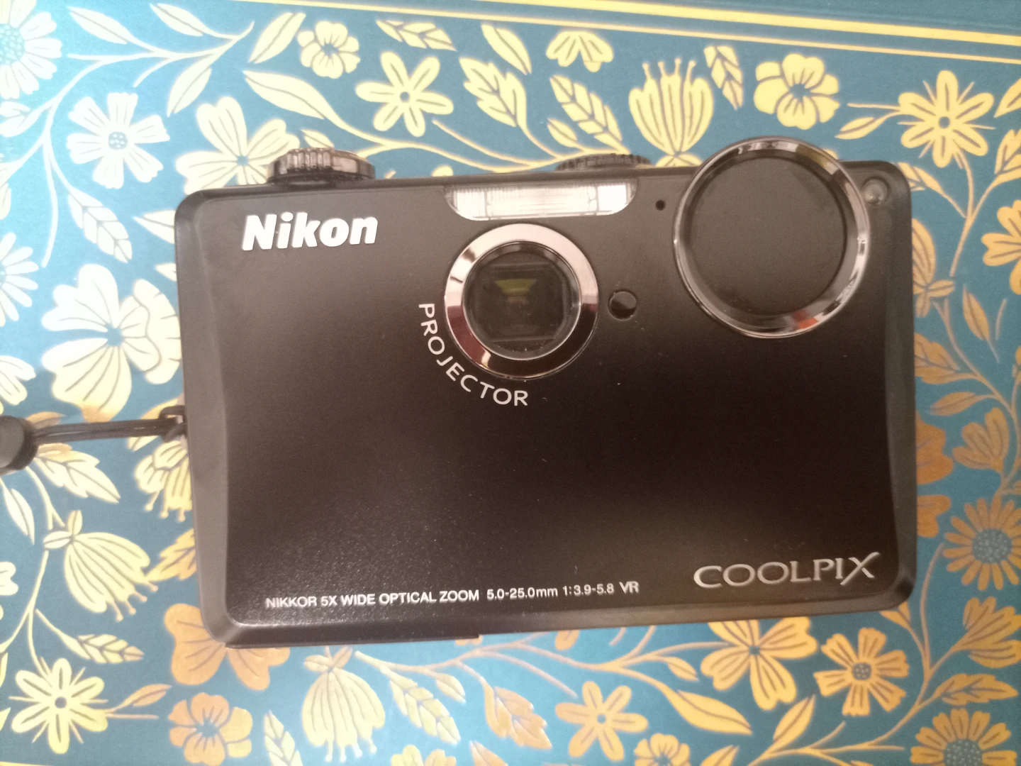 Digital Compact Camera Nikon COOLPIX S1100pj - photo 2