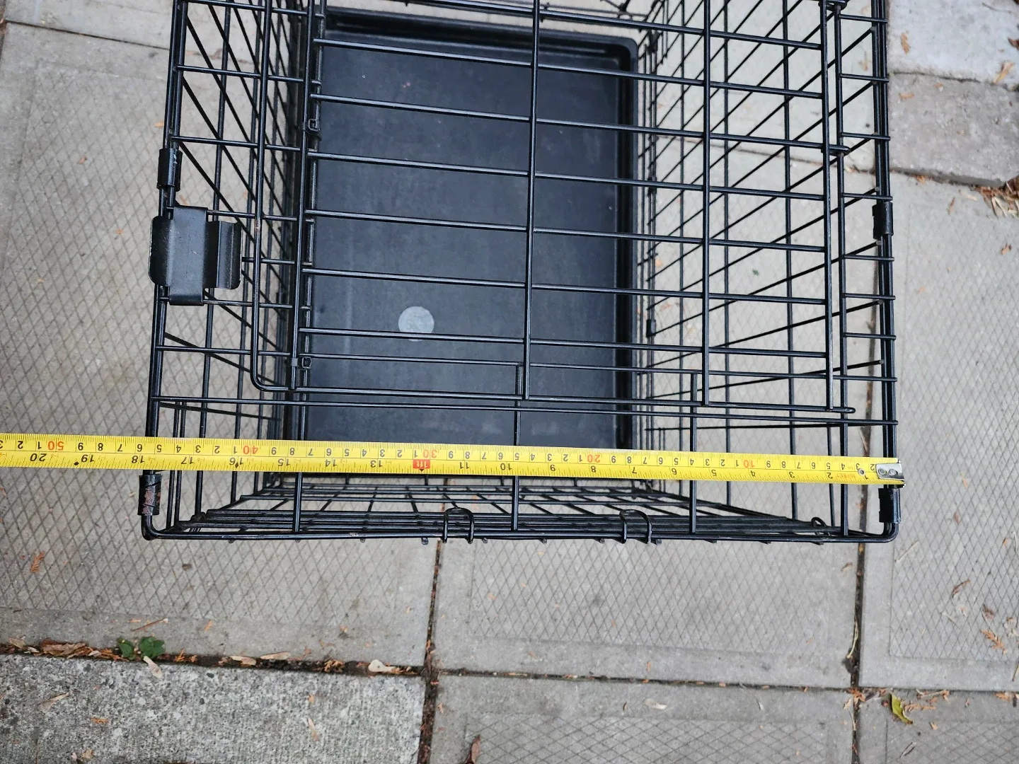 Pet Crate / Cage  24x22x18 inches image indicator(5)