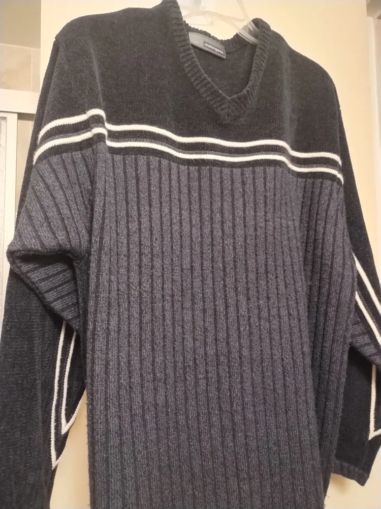 Motogear Sweater - Size L/G image indicator(2)