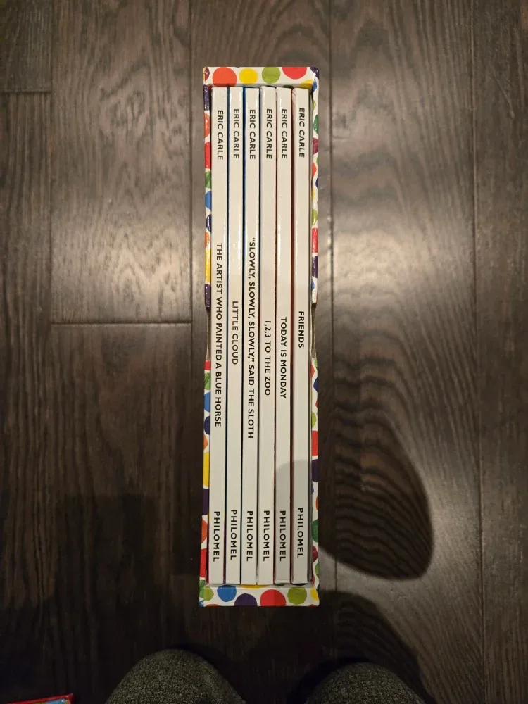 Eric Carle A Classic Picture Book Collection image indicator(2)