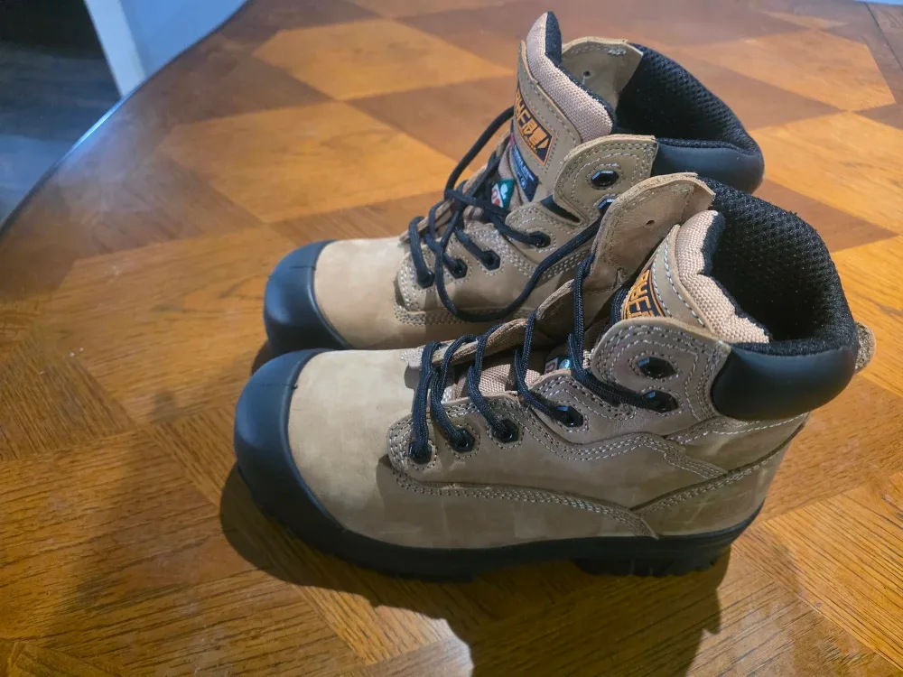 Composite Toe, Thinsulate, Waterproof Work Boots  US 7 image indicator(4)