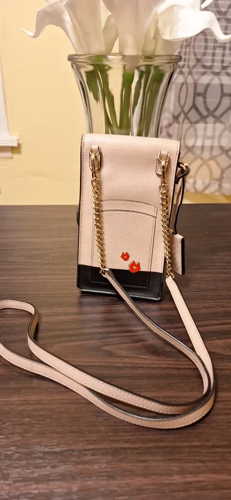 Kate Spade Minnie Mouse Phone Crossbody Bag image indicator(3)