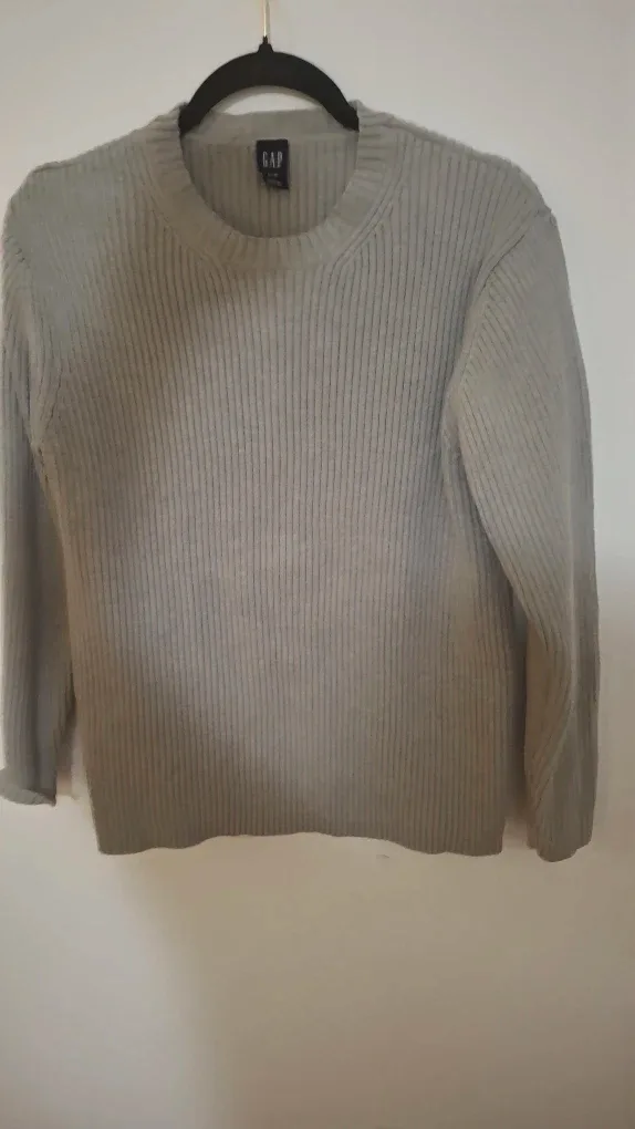 GAP Ribbed Knit Sweater - Size L