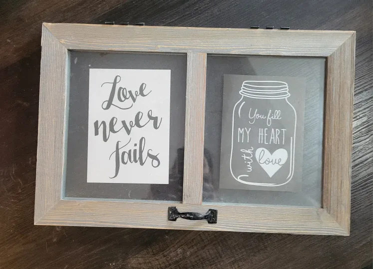 Assorted Wall Art & Mirrors image indicator(5)