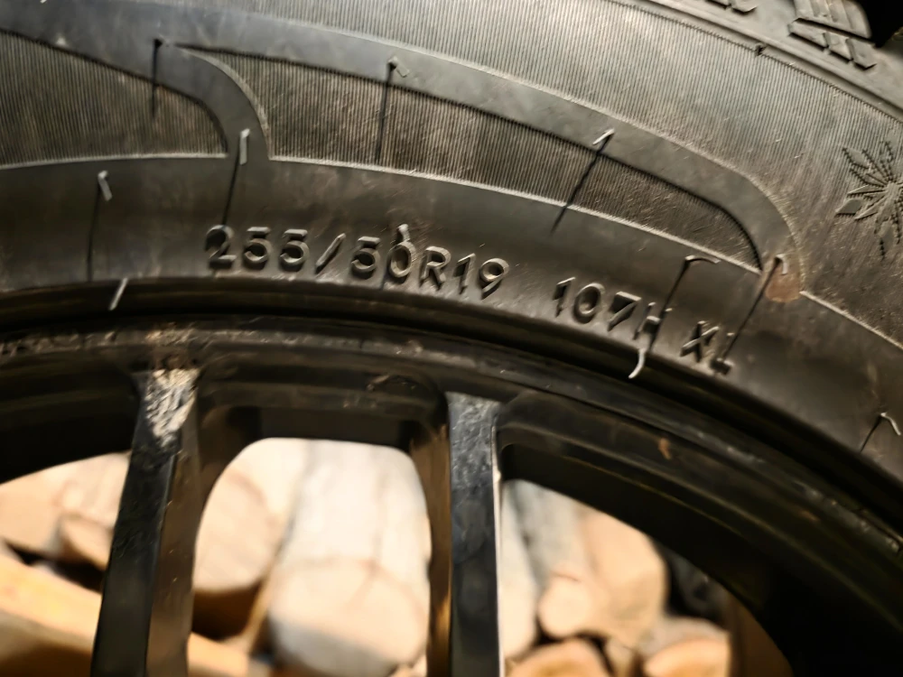 Winter Tires on Alloy Rims  - 255/50R19 - photo 2