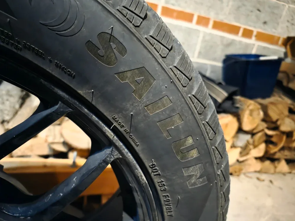 Sailun ICE BLAZER WST1 Tire - 255/50R19 image indicator(3)