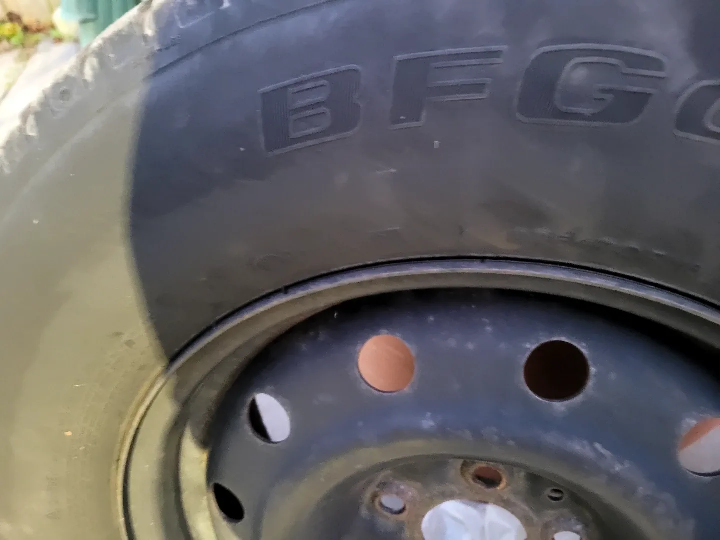 BFGoodrich Winter Tire 225/70/R16 mounted image indicator(3)