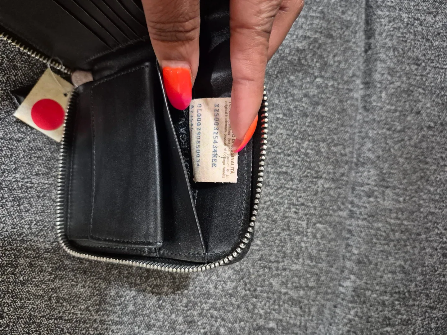 Bottega Veneta Black Wallet image indicator(6)