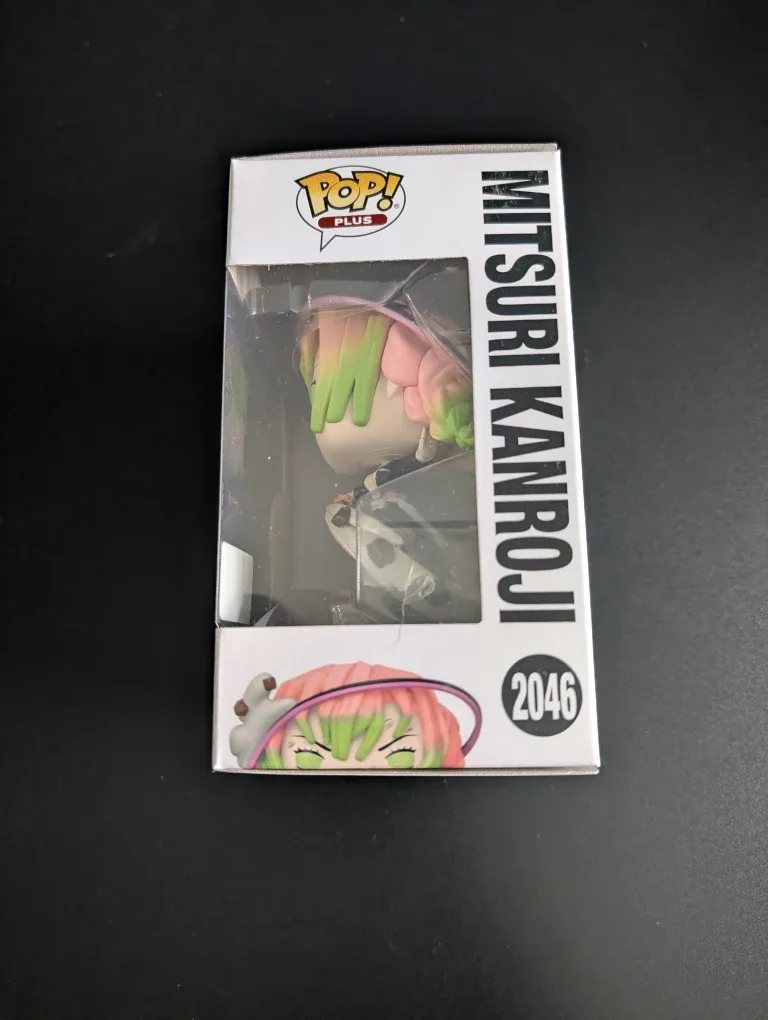 #2046 Mitsuri Kanroji (Demon Slayer) Funko Pop Plus - Read Bio image indicator(2)
