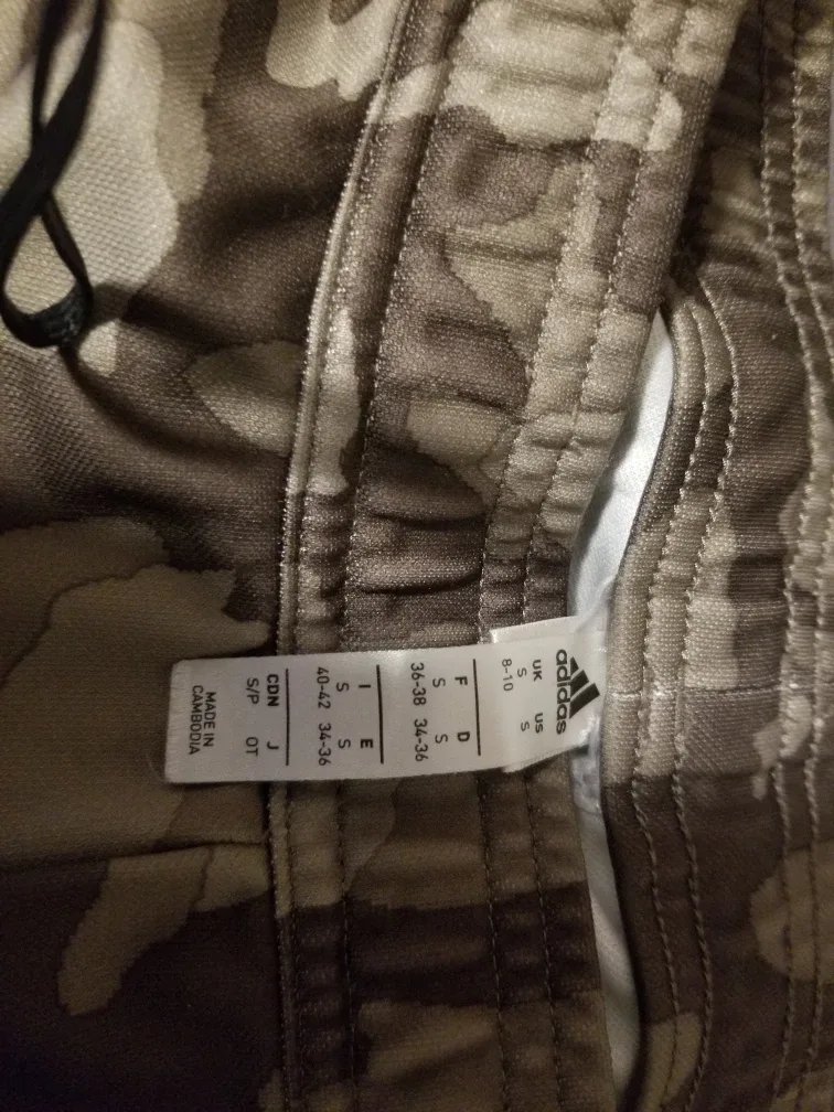 Adidas Camo Pants - Size Small image indicator(2)