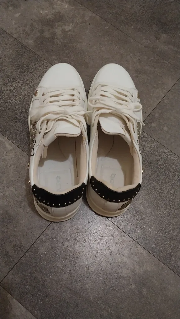 Aldo White Sneakers image indicator(3)