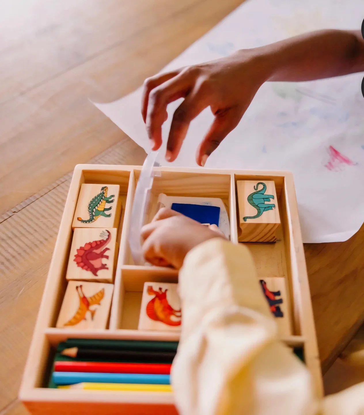 Melissa & Doug Dinosaur Stamp Set (4+) image indicator(2)