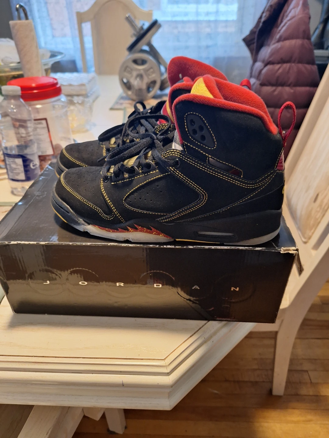 Air Jordan 6 Retro Black/Varsity Red Size 5.5 - photo 3