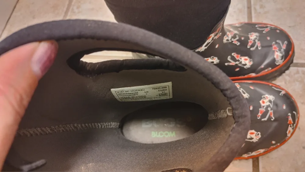 Kids Winter  Boots, Size 1 image indicator(9)