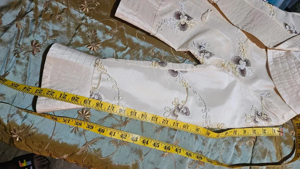 Ladies' Embellished Jacket image indicator(6)