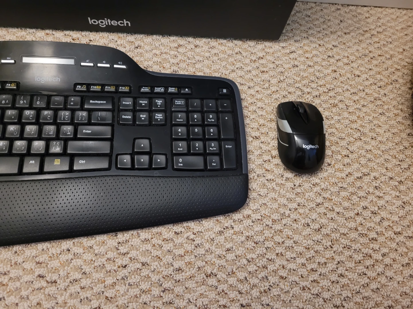 Wireless Logitech keyboard (Arabic and English) + mouse - photo 2