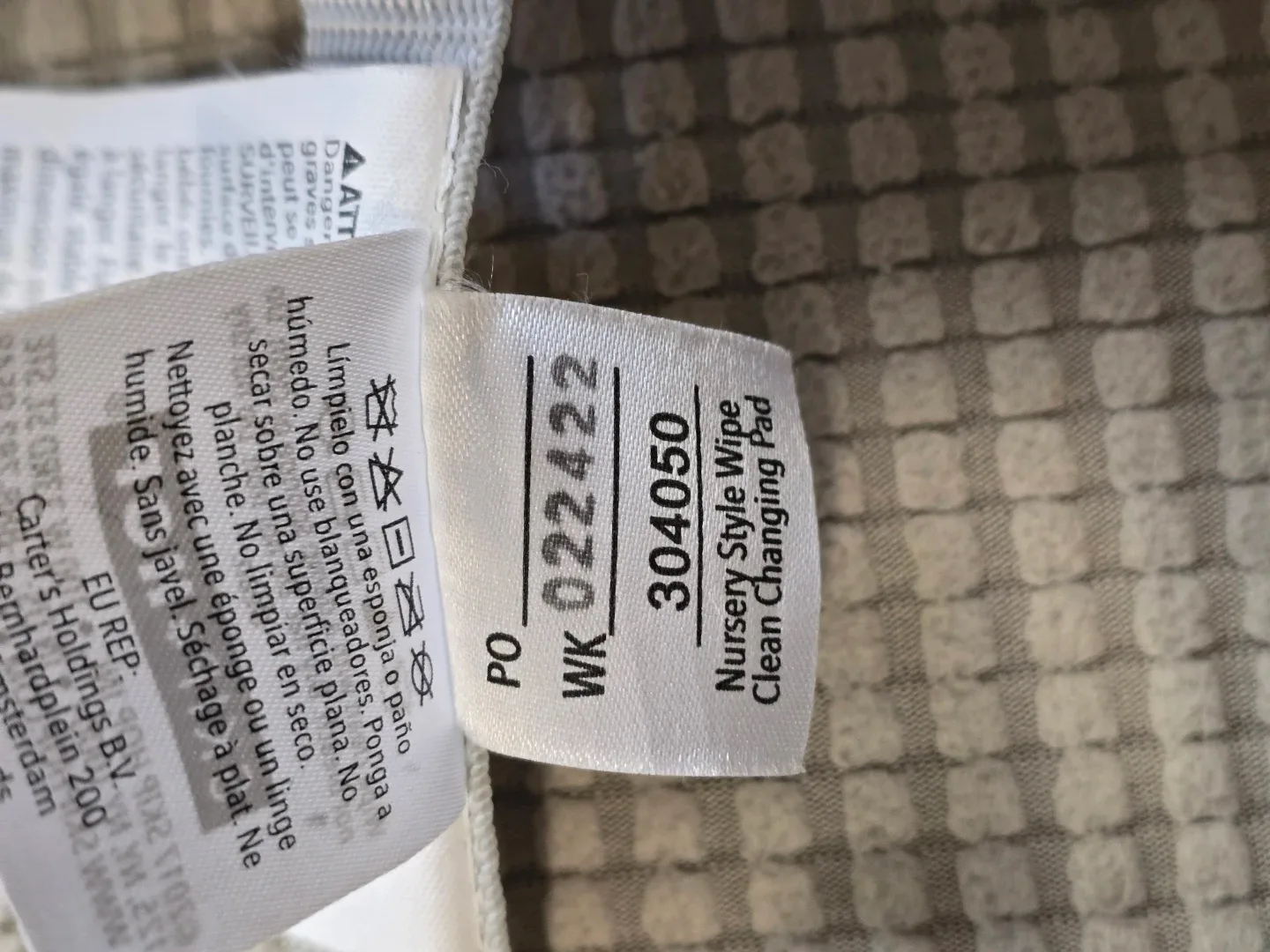 Skip Hop Wipe Clean Changing Pad image indicator(4)