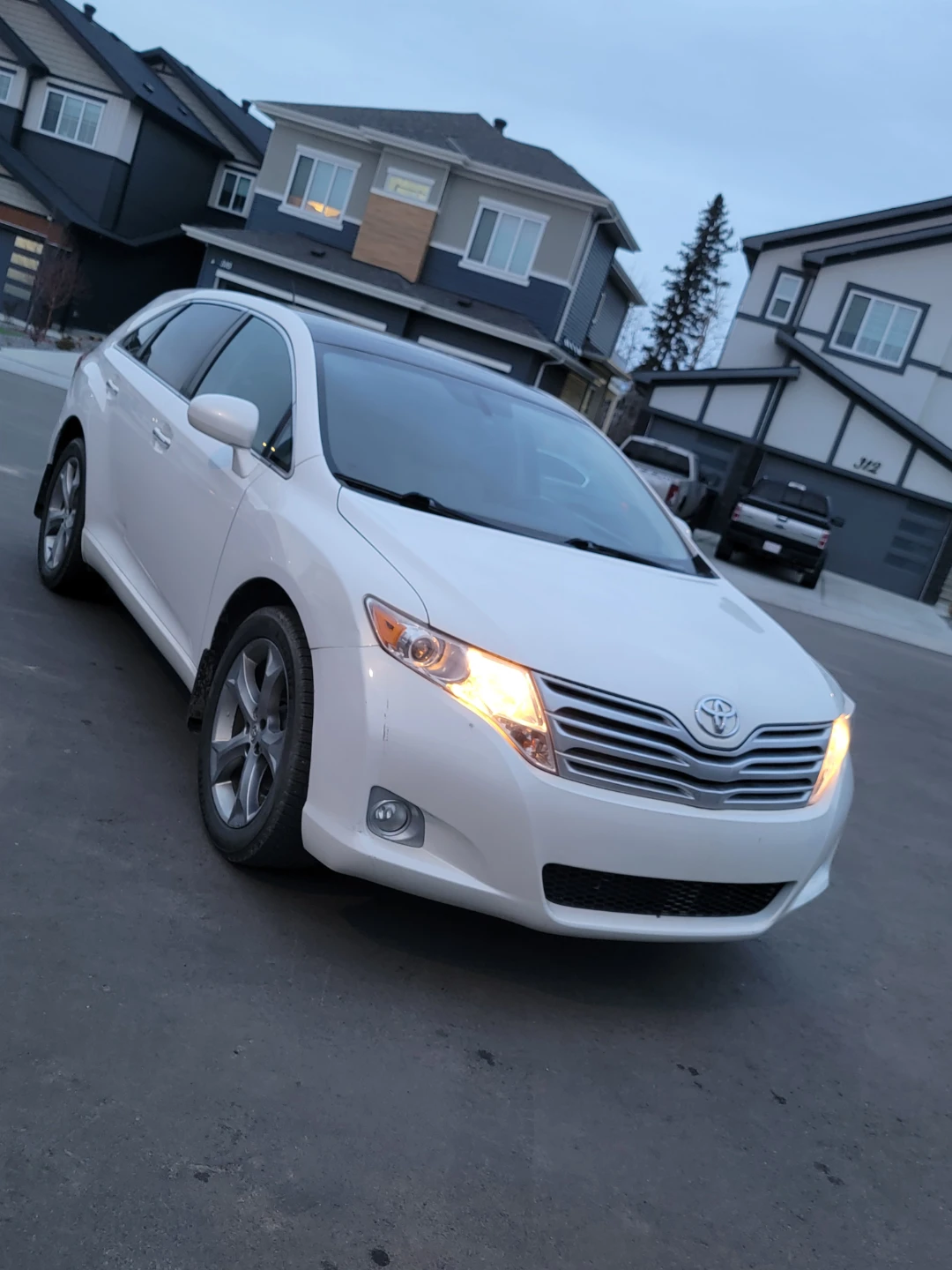 Toyota Venza - photo 2