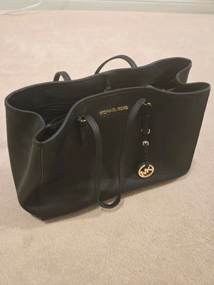 Michael Kors Black Tote Bag s/m size image indicator(2)