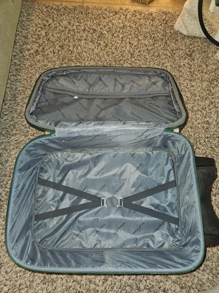 Concorde Green Rolling Suitcase image indicator(5)