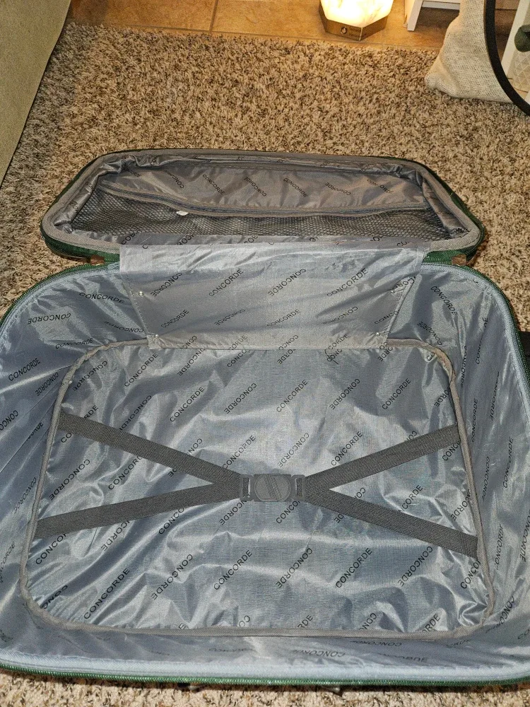 Concorde Green Rolling Suitcase image indicator(6)