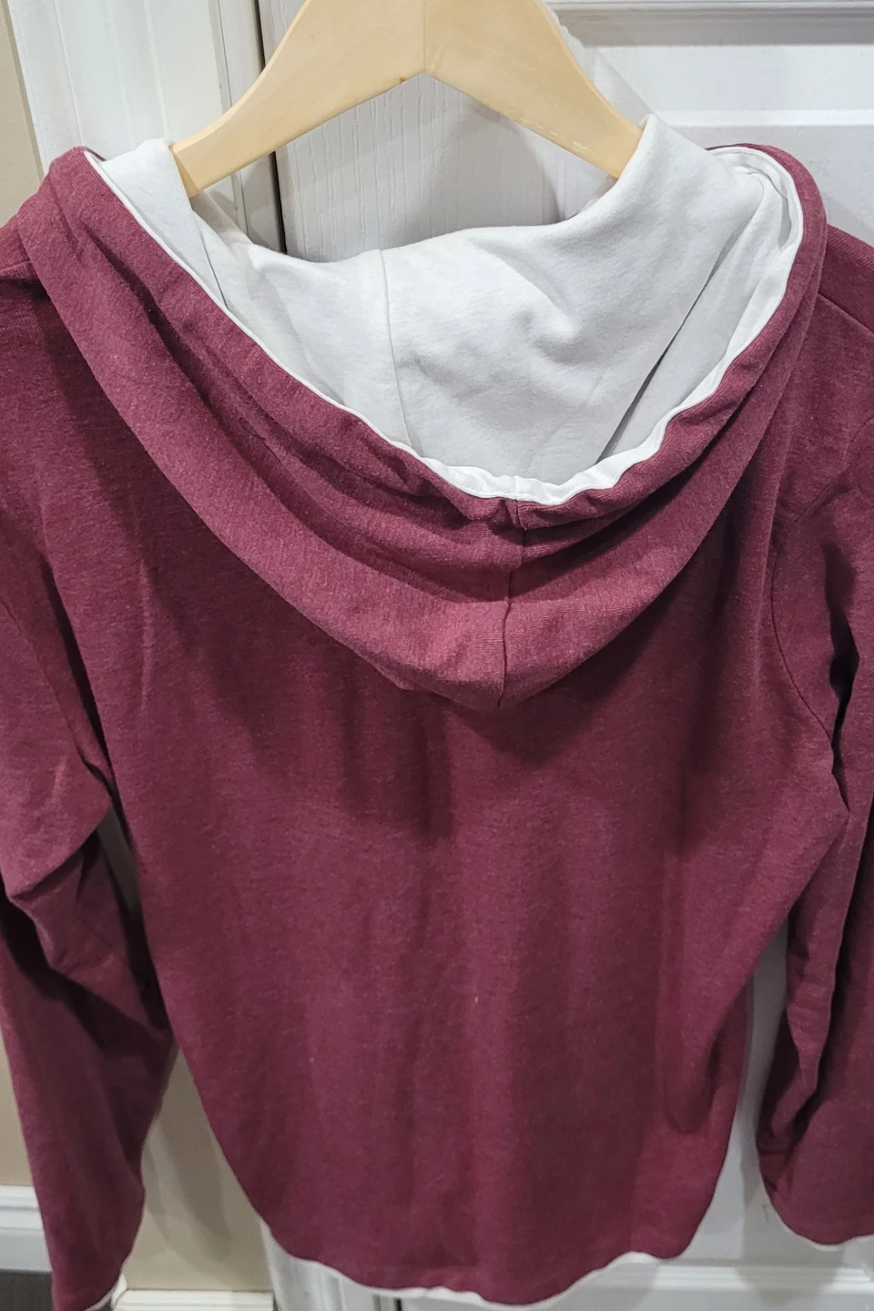 Burgundy Eson Hoodie - Size Medium - photo 4