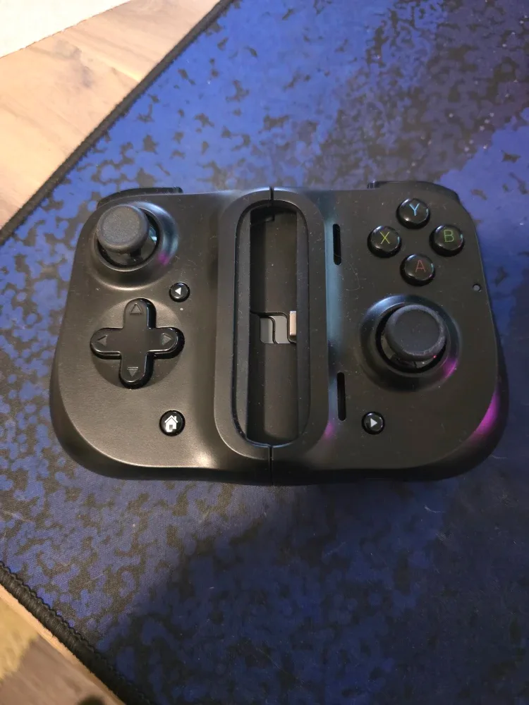 Razer Kishi Mobile Game Controller