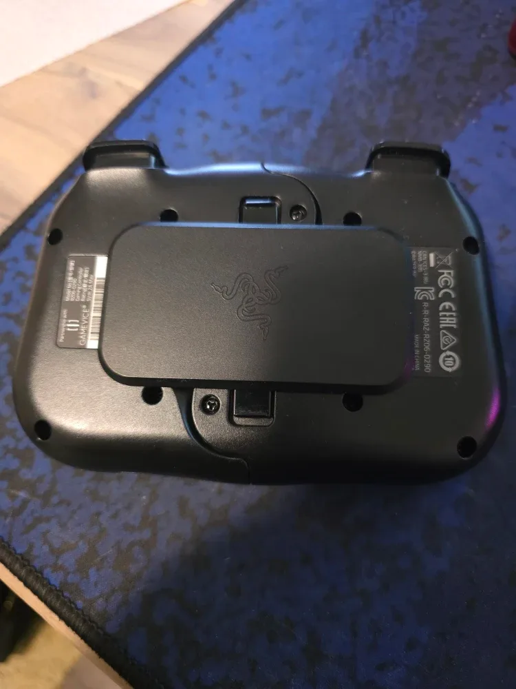 Razer Kishi Mobile Game Controller image indicator(2)