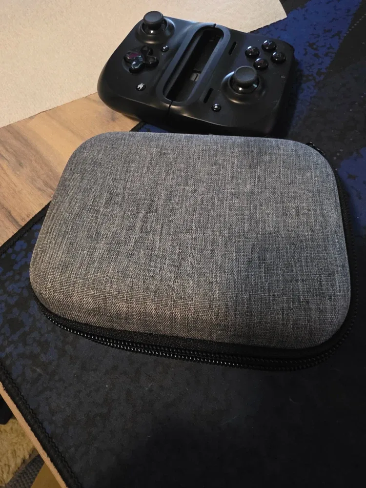 Razer Kishi Mobile Game Controller image indicator(3)