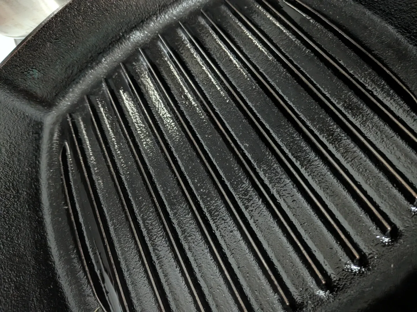 Lodge Cast Iron Grill Pan - Black image indicator(3)