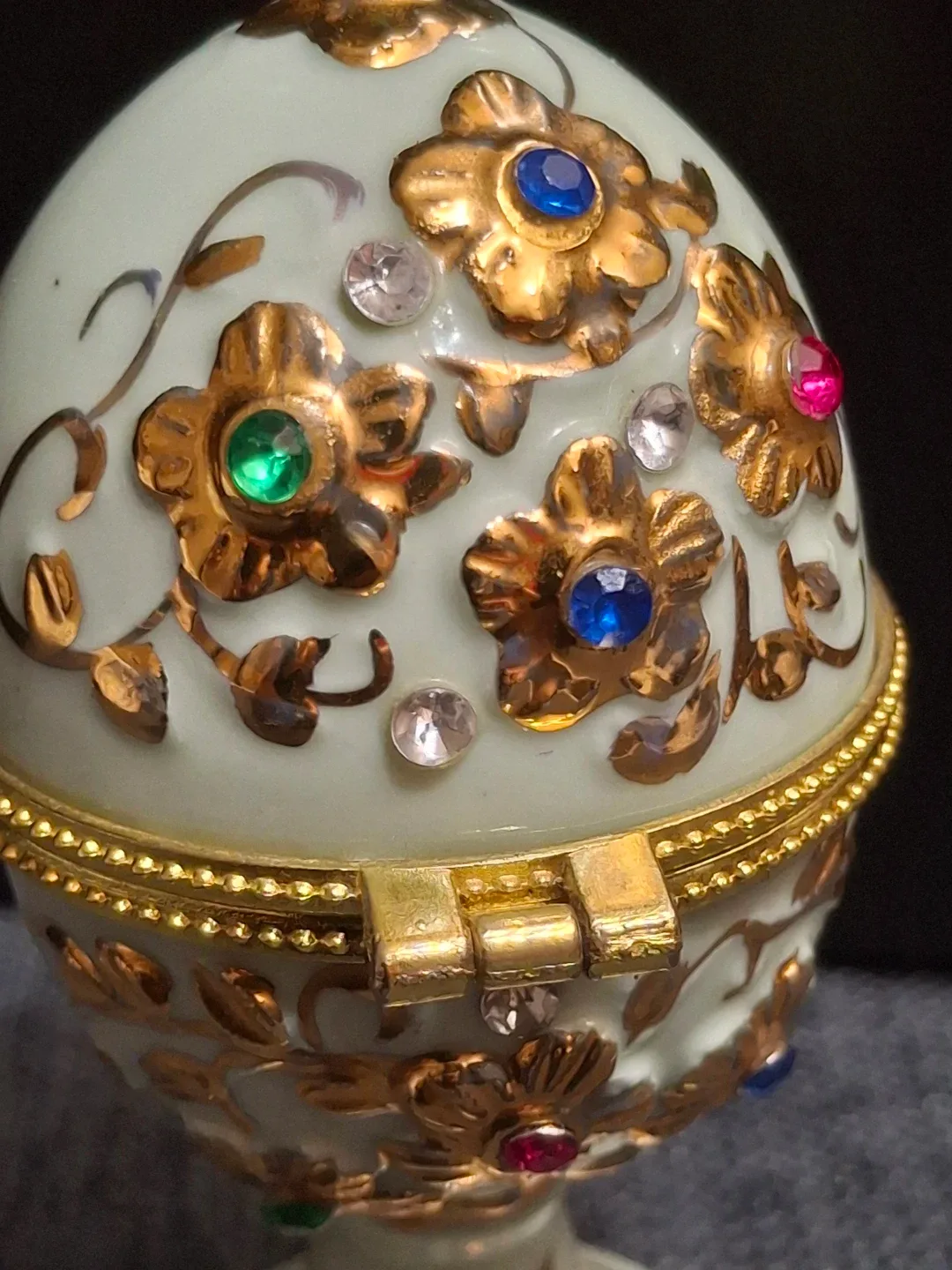 Vintage Egg Trinket Box image indicator(4)