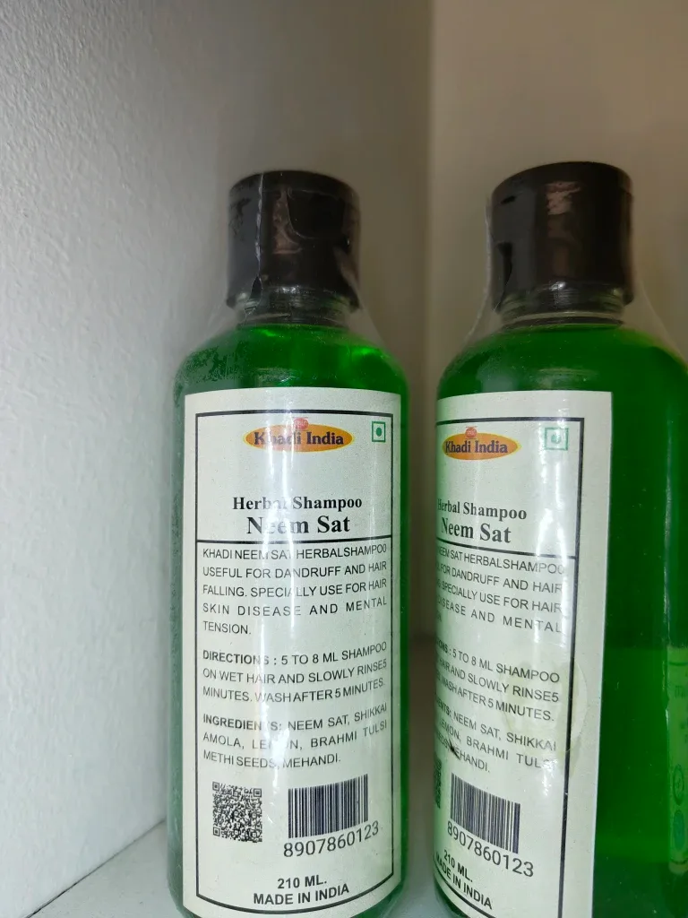 Khadi India Herbal Shampoo Neem Sat - 210 mL