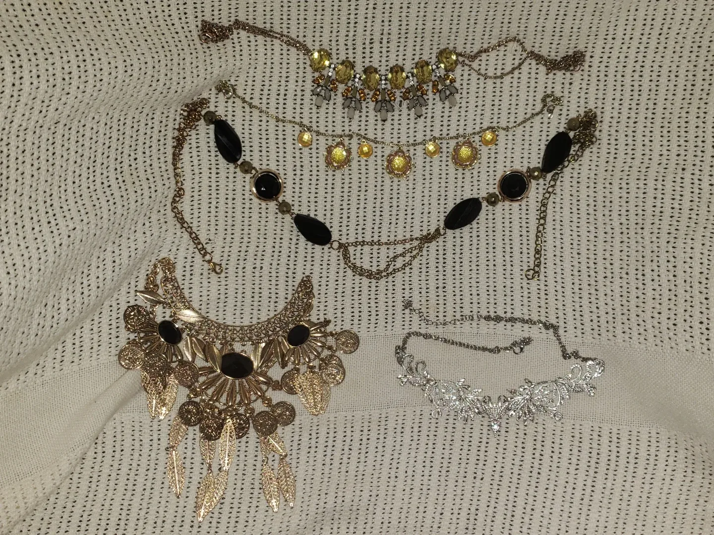 Costume Jewelry - Lot of 26 - Individual Pricing in Description image indicator(10)